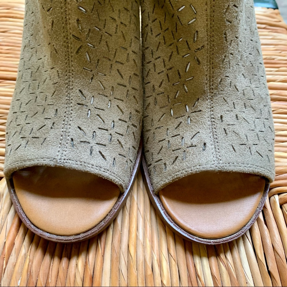 NWOT Rock & Candy Perforated Bootie
